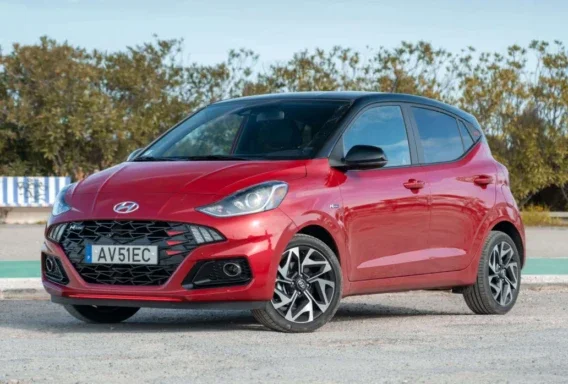 Hyundai i10 (Automatic, 1.0 L, 5 Seats)