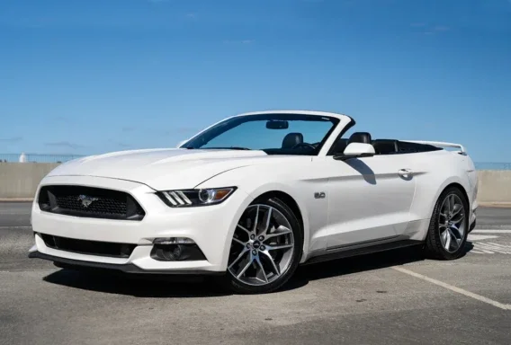 Ford Mustang (Automatic, 2.3 L, 4 Seats)
